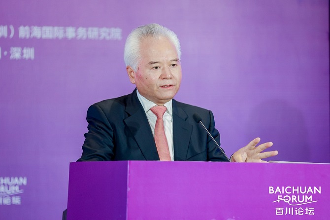 吴士存在深圳参加百川论坛