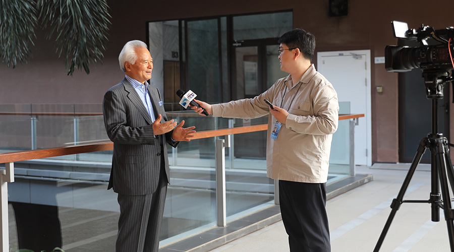 长江新闻号 | 霍尔木兹海峡危机 给守护南海安宁带来哪些启示? 吴士存：抵制域外势力介入地区国家应携手共促和平发展